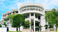 うるま市役所本庁舎の写真