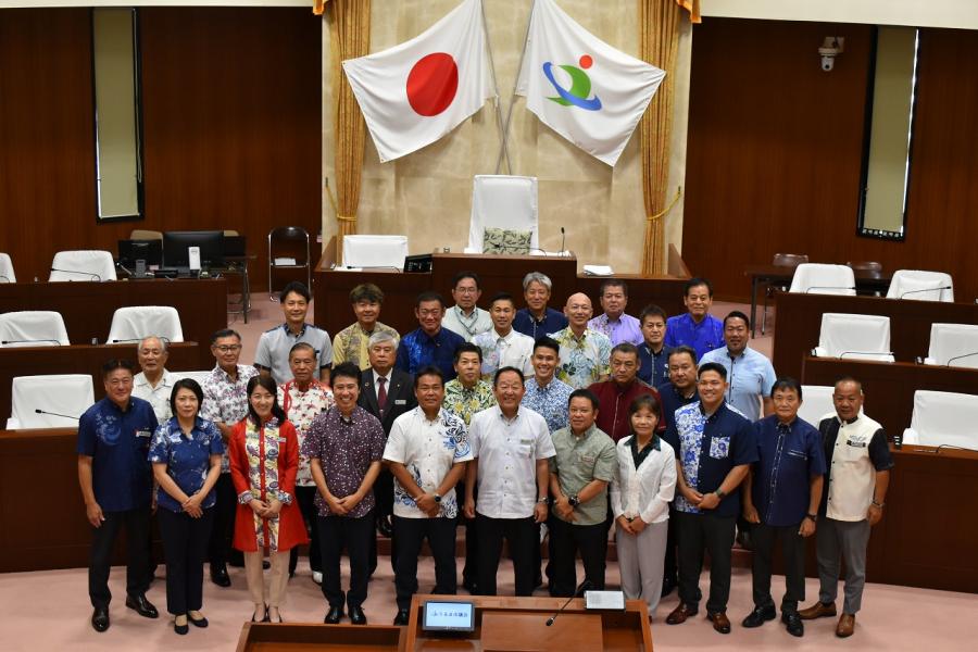 議員集合写真1