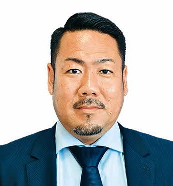 糸数 昌宗さんの顔写真