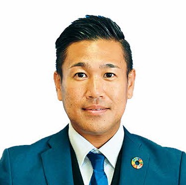 国吉 亮さんの顔写真