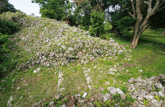 伊波城跡の画像